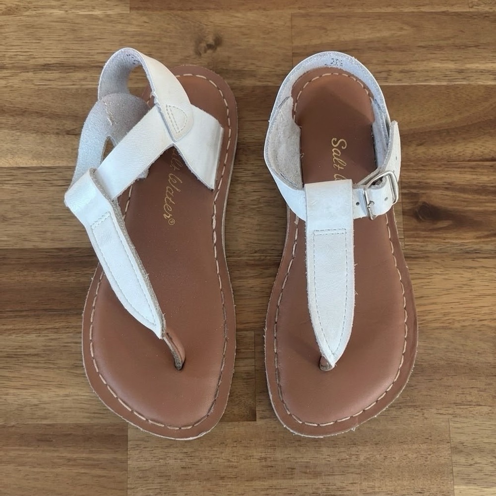 SALTWATER SANDALS Little Girl Size 13 T-Thong White Leather Classic Resort Beach